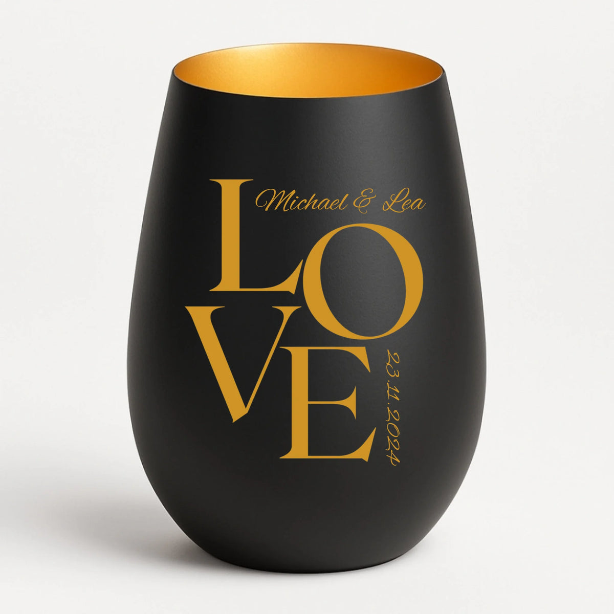 Schwarz Mockup 1
